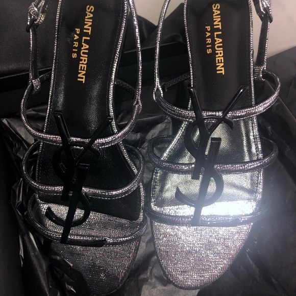 ❗️❗️❗️❗️ SOLD Saint Laurent Sandals - Picture 5 of 9